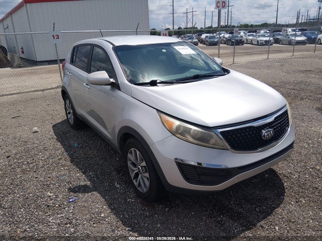 Salvage Kia Sportage Image