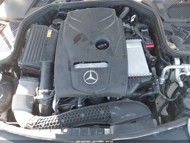Mercedes-Benz C-Class Luxury 4matic