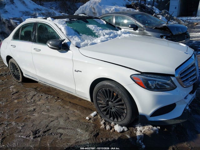 Salvage Mercedes-Benz C-Class Image