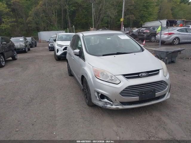Salvage Ford C-MAX Hybrid Image