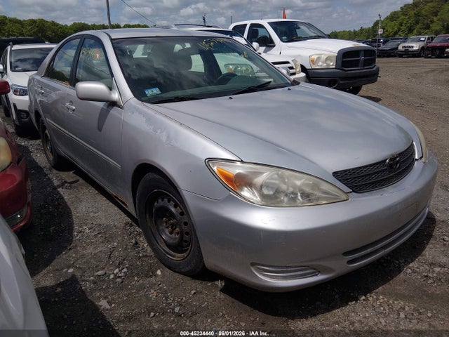 Salvage Toyota Camry Image