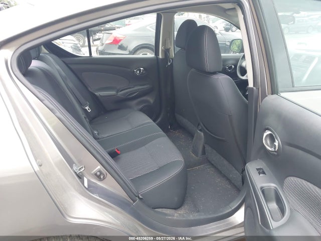 Nissan Versa 1.6 Sv