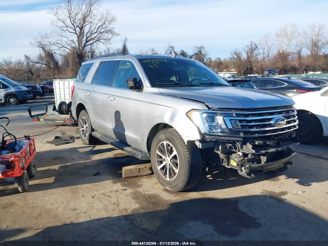 Salvage Ford Expedition Image