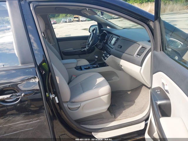 Kia Sedona L