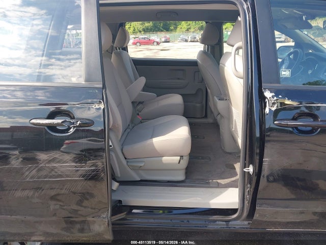 Kia Sedona L