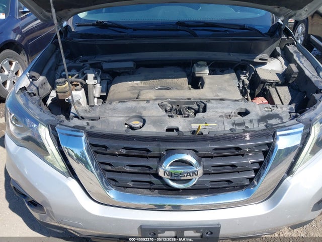Nissan Pathfinder S