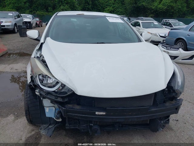 Hyundai ELANTRA Se