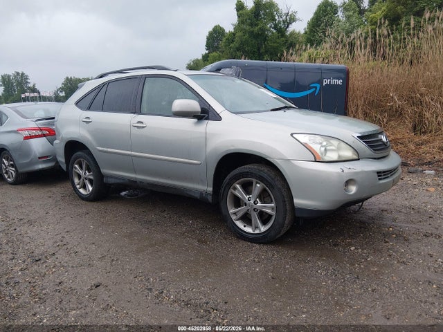 Salvage Lexus RX Image