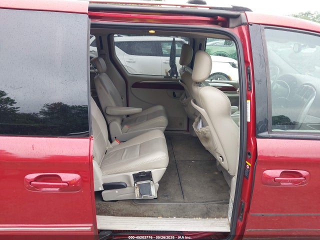 Chrysler Town & Country Limited