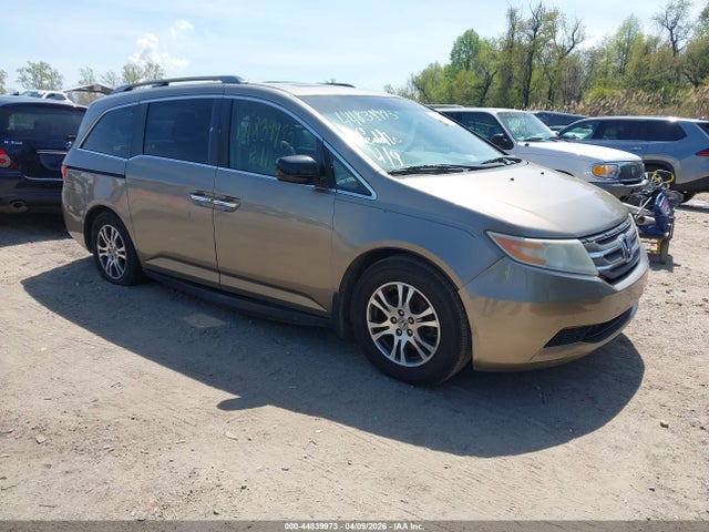 Salvage Honda Odyssey Image