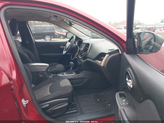 Jeep Cherokee Sport
