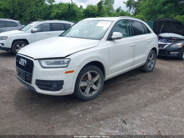 Audi Q3 2.0t Premium Plus