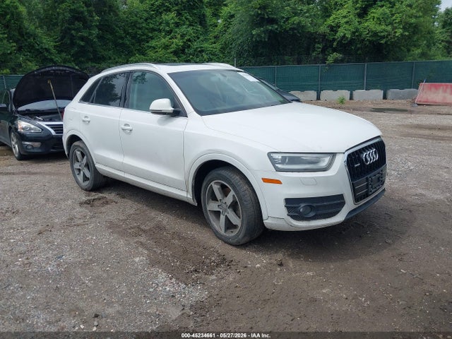 Salvage Audi Q3 Image