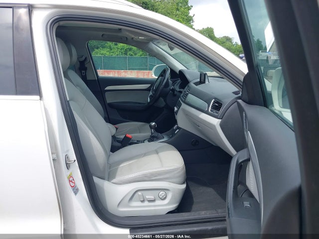 Audi Q3 2.0t Premium Plus