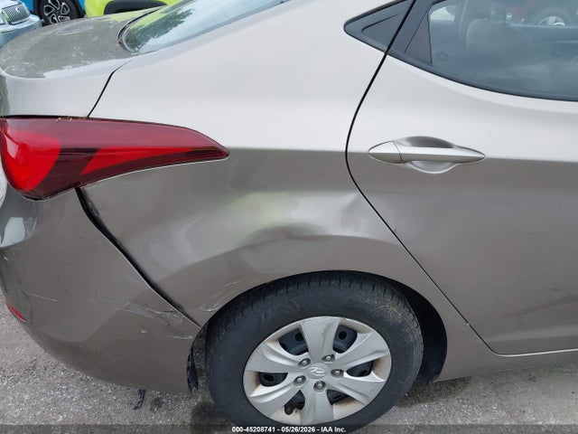 Hyundai ELANTRA Se
