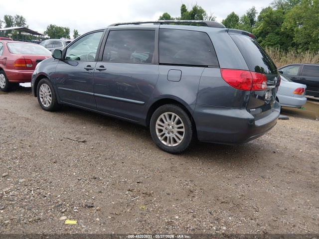 Toyota Sienna Xle
