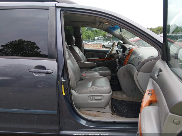 Toyota Sienna Xle