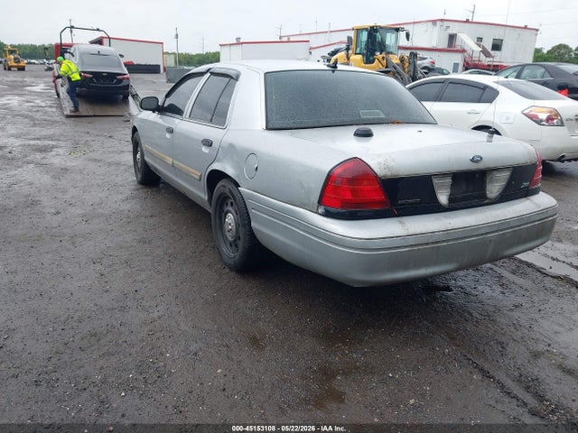 Ford Crown Victoria