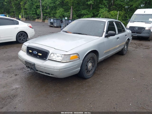 Ford Crown Victoria