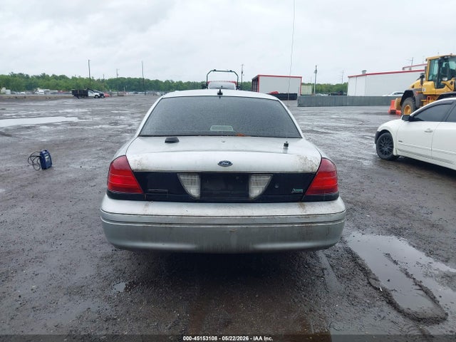 Ford Crown Victoria