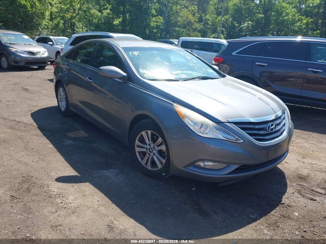 Salvage Hyundai SONATA Image