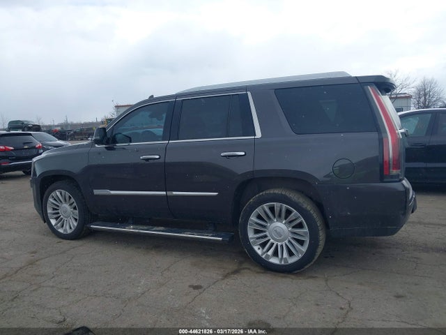 Cadillac Escalade Premium