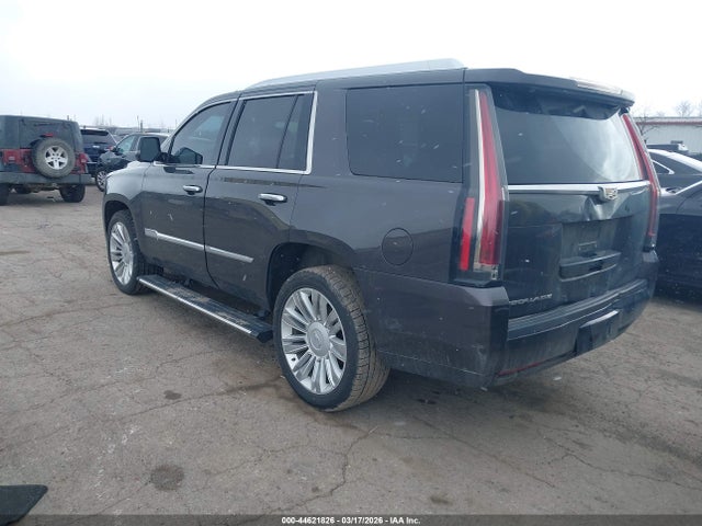 Cadillac Escalade Premium
