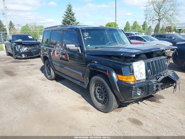 Salvage Jeep Commander Image