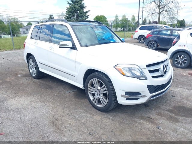 Salvage Mercedes-Benz GLK Image