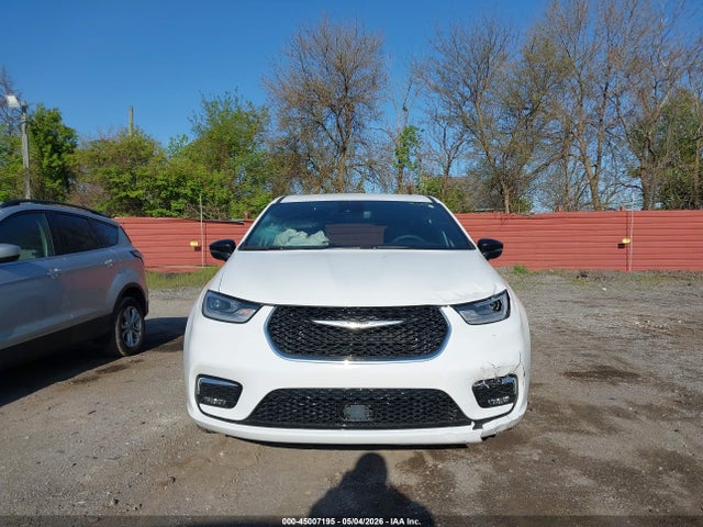 Chrysler Pacifica Select