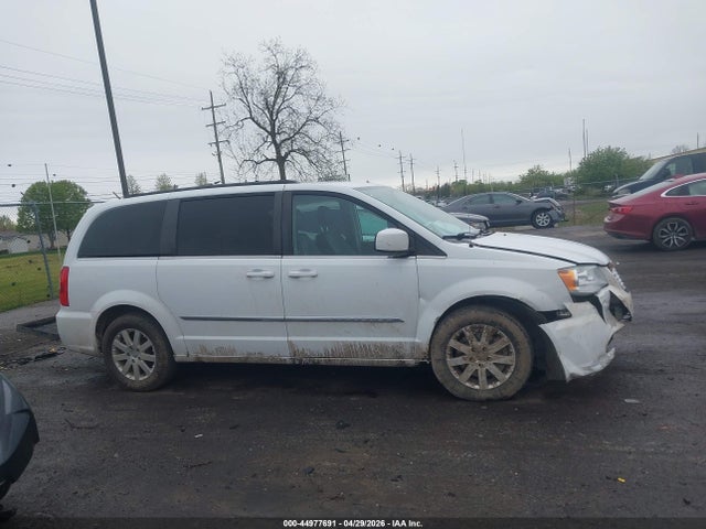 Chrysler Town & Country Touring