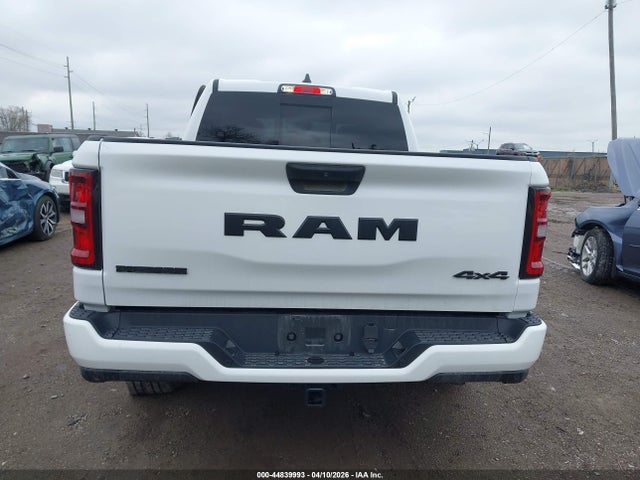 Ram 1500 Big Horn  4x4 5'7 Box