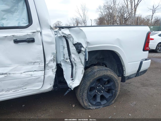 Ram 1500 Big Horn  4x4 5'7 Box