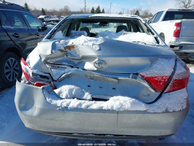 Toyota Camry Le