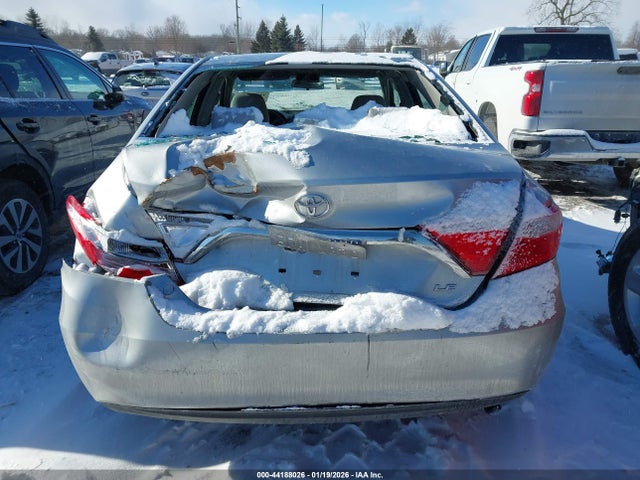 Toyota Camry Le