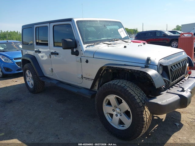 Salvage Jeep Wrangler Image