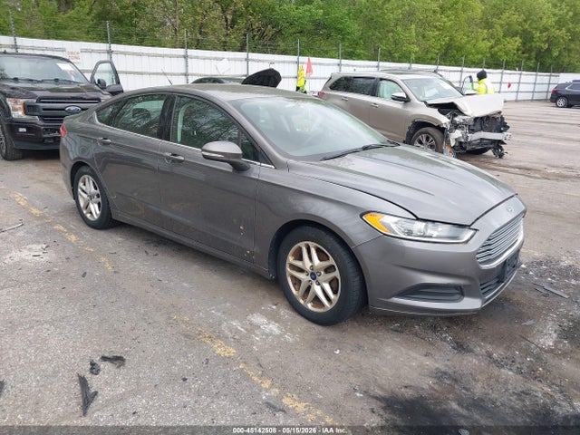 Salvage Ford Fusion Image