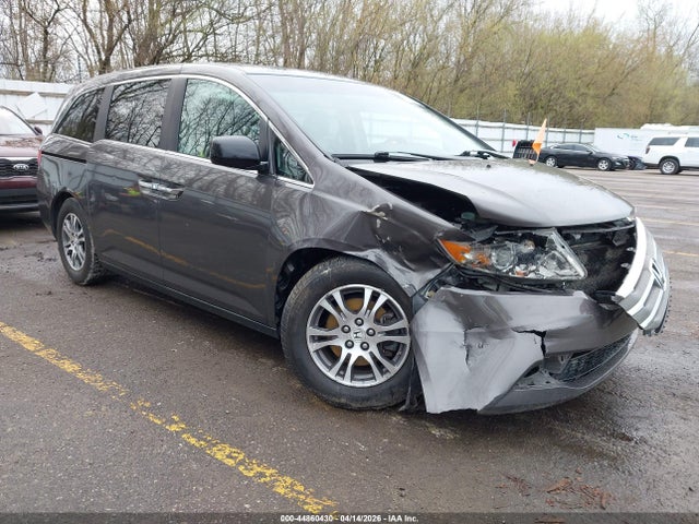 Salvage Honda Odyssey Image