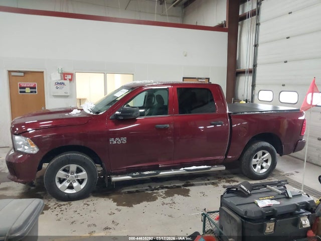 Ram 1500 Express  4x4 5'7 Box