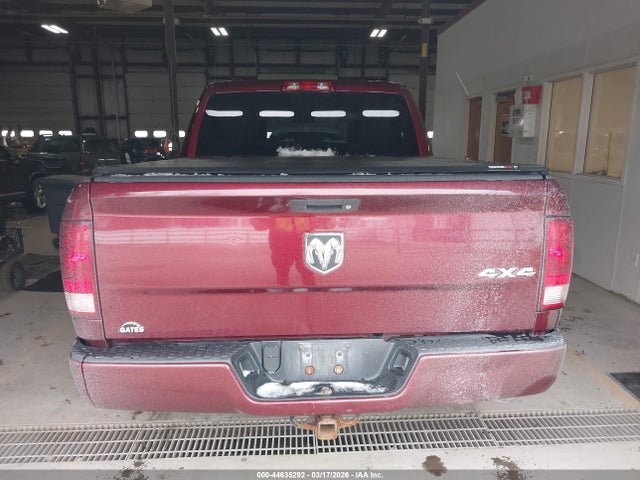 Ram 1500 Express  4x4 5'7 Box