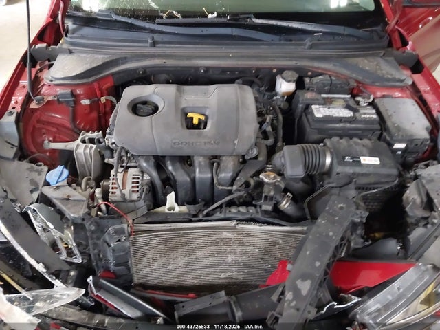 Hyundai ELANTRA Sel