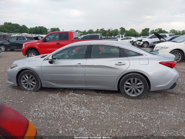 Toyota Avalon Xle