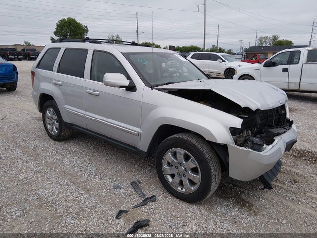 Salvage Jeep Grand Cherokee Image