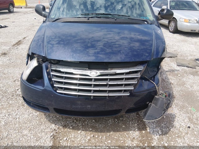 Chrysler Town & Country Touring
