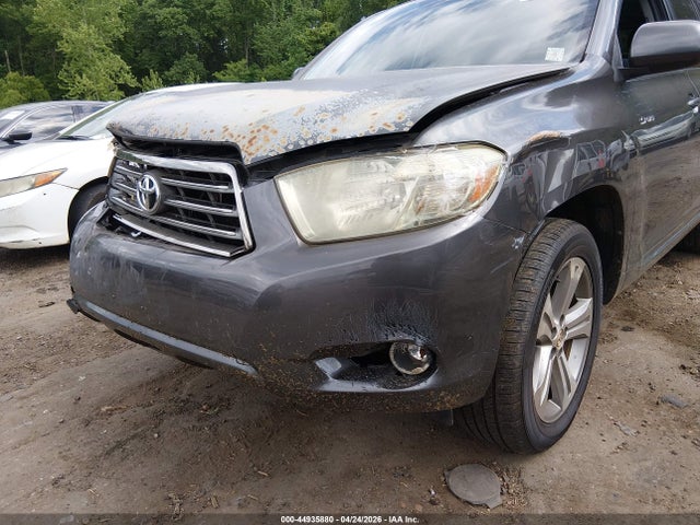 Toyota Highlander Sport