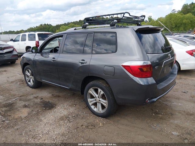 Toyota Highlander Sport