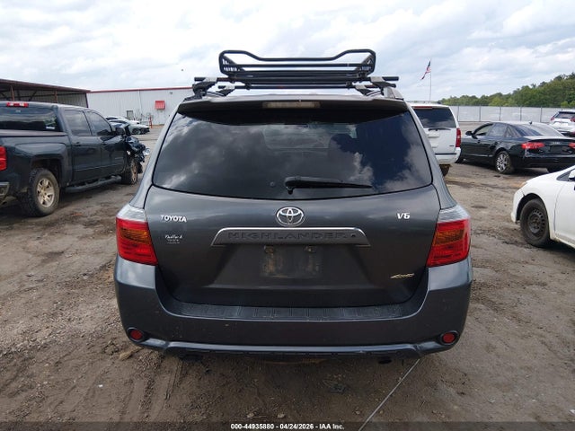 Toyota Highlander Sport