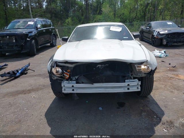 Ford Mustang V6 Premium