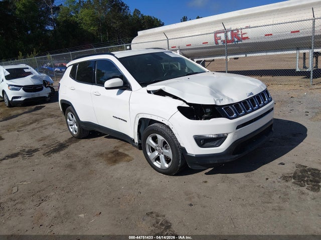 Salvage Jeep Compass Image
