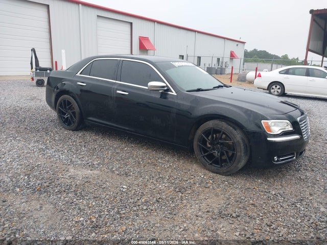 Salvage Chrysler 300c Image